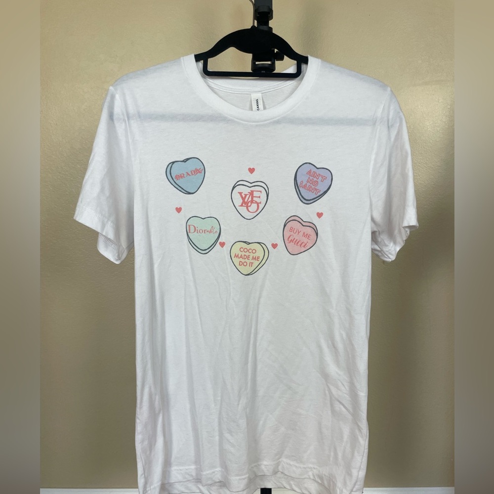 Graphic tee